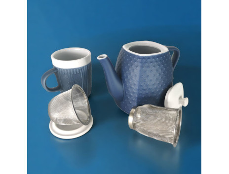 Théière et tasse en porcelaine bleu marine