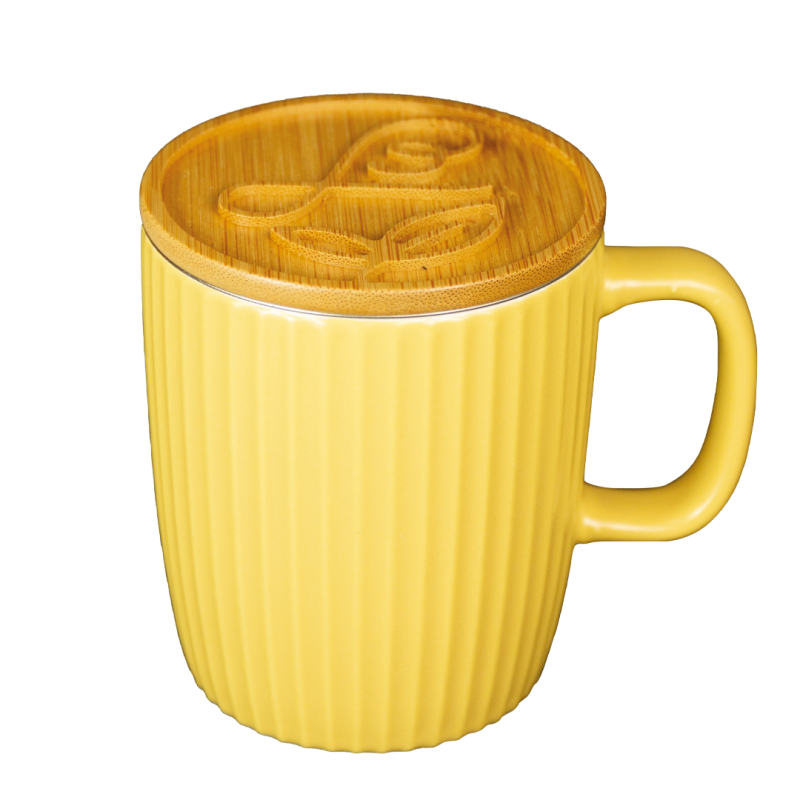 Mug à thé en céramique couleur jaune